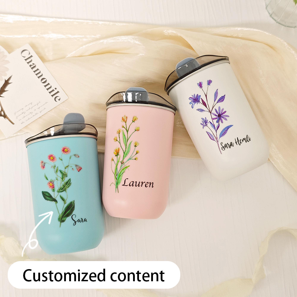 Coffee Tea Name - Personalisierter Edelstahl-Becher mit Geburtsblume und Klappdeckel,